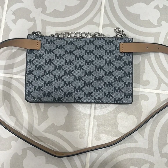 NWOT michael kors belt bag - Picture 4 of 6